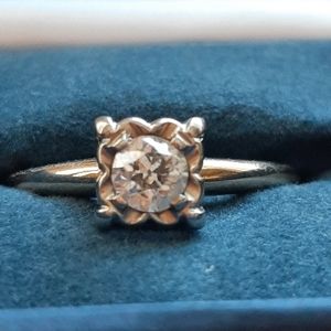 Antique 50's engagement ring